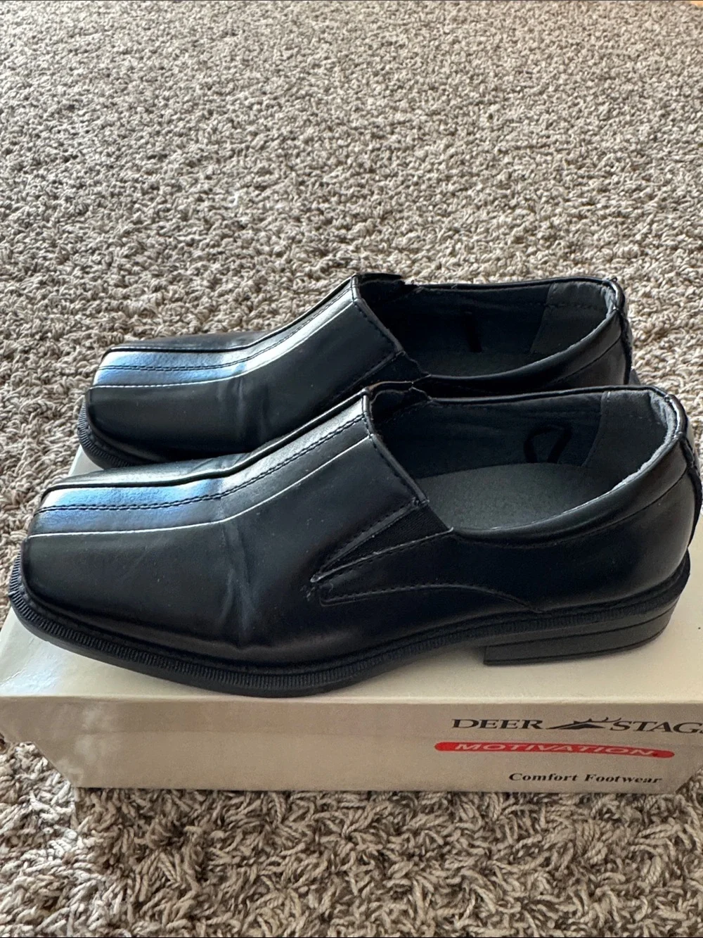 DEER STAGS Black Wings Slip-On Comfort Loafers